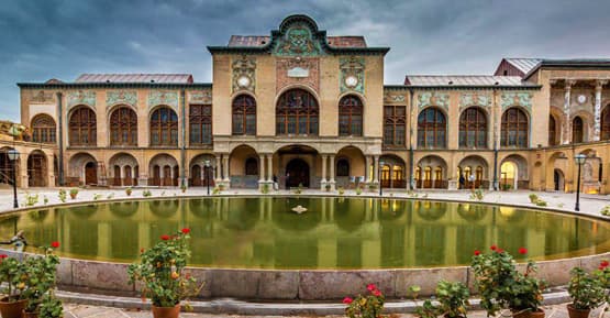 A brief overview on traditional guesthouses in Iran